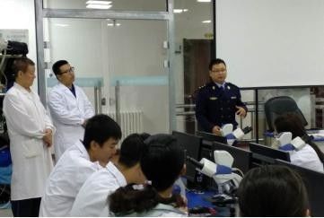 医学护理实验教学中心举行 2017级护理专业实验室安全知识讲座